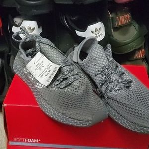 Men's Gray Sneaker